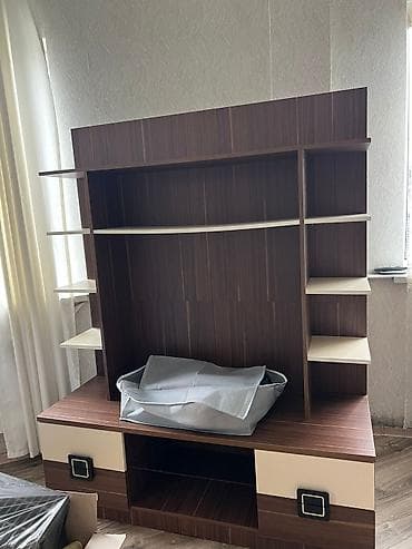 arka qapilar: Qonaq otağı üçün mebel dəsti – TV stendi/sektsiya: tünd qəhvəyi ağac — 2