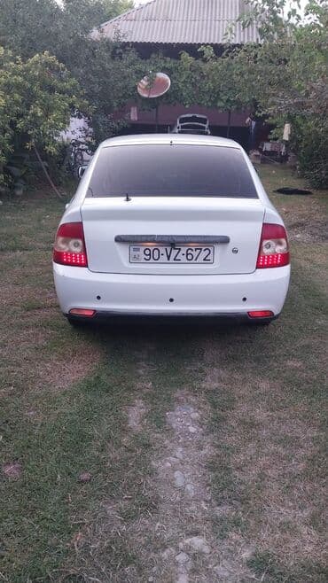 traktor qosqularin satisi: VAZ (LADA) Priora: 1.6 l | 2013 il 206000 km Hetçbek — 4