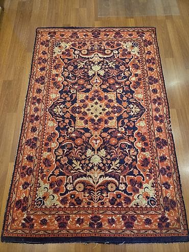 qedim əşyalar: Məhsul:Qədimi naxışlı xalça,100 ilə kimi yaşi var. Təsvir:2 — 3