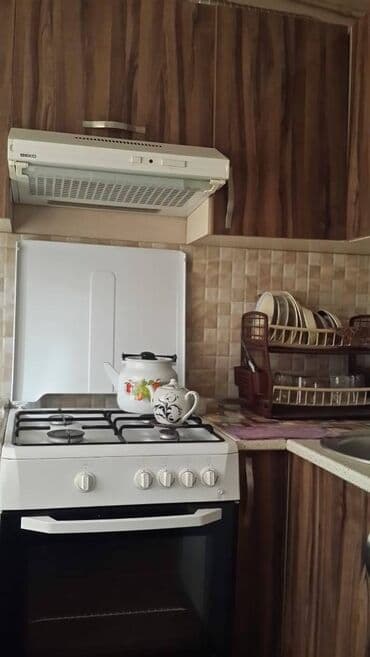 9 cu mikrorayon mir calal kucesi: Nəsimi rayonu,28 may metrosu,Milli bankın yanı.Yeni binada, şəhərin — 8