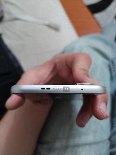 scaner: Infinix Hot 60 Pro+, 256 GB, rəng - Gümüşü, Sensor — 6
