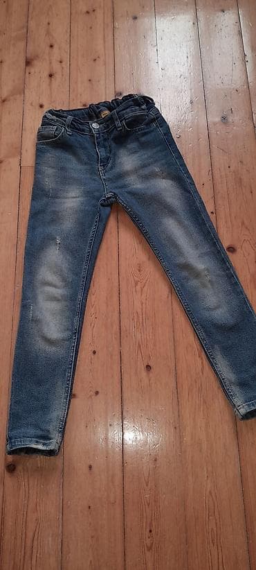 7_8 yaş Burberryden alinib lalafo.az -da 7_8 yaş Burberryden alinib