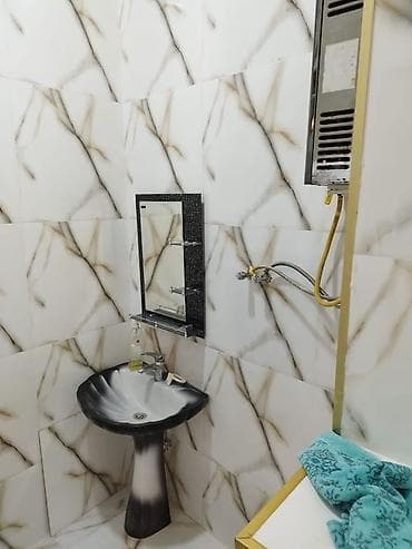 Mənzillər: 7-ci mikrorayon 3 otaqlı, 120 kv. m — 5