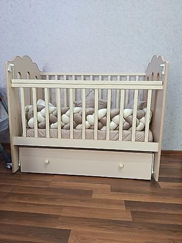 antik beşik: Dilek Yeni 🌼 Beşik satilir 250 azn Heç islenmeyib. Ortapedik matras — 1