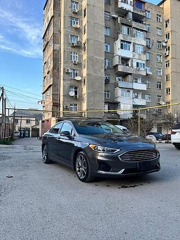 avtomobil oturacaqlar: Ford Fusion: 1.5 l | 2018 il 107747 km Sedan — 1