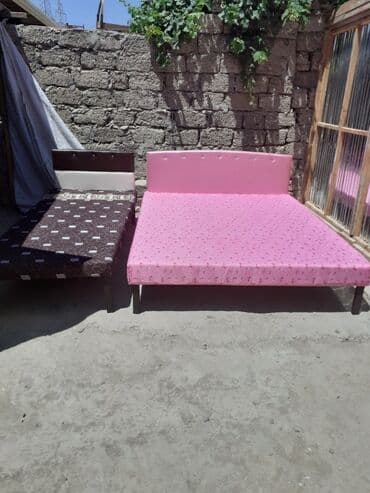 Ofis mebeli: Kravat
Taza 
Hazırı var
Çatdırılma var — 1