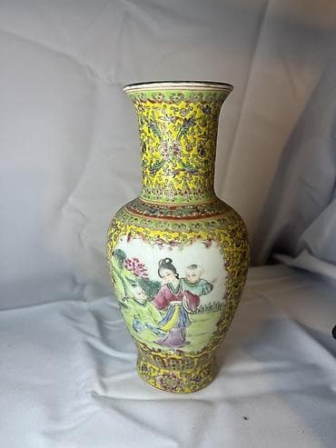 Vazalar: Bir vaza, Farfor — 4