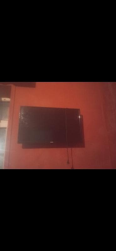 samsung 108 ekran: İşlənmiş Televizor Vestel LED ekran 83" Ünvandan götürmə — 1