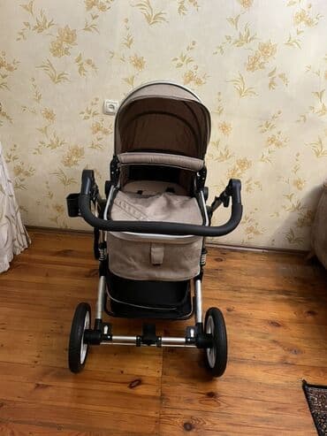 Uşaq geyimi və ayaqqabıları: Çıxarıla bilən beşikli araba, İşlənmiş — 4