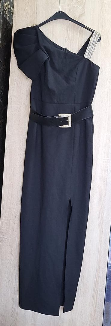 Xonça: Ölçüsü 38-40. Cəmi 1 dəfə geyilib. 25 azn — 1