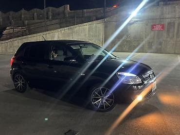 vito disk: Kia Rio Hatchback – qara rəng, 5 qapı, kompakt şəhər maşını — 2