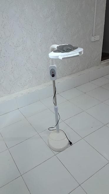 stepler: Stasionar lupalı LED lampası - Dayaq altlığı olan, tək fazalı — 1