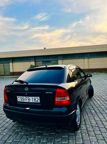 r line volkswagen: Opel Astra: 1.6 л | 2000 г. 450000 км Седан — 12