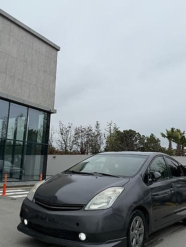 235 45 17 type 1: Toyota Prius: 1.5 l | 2008 il Hetçbek — 1