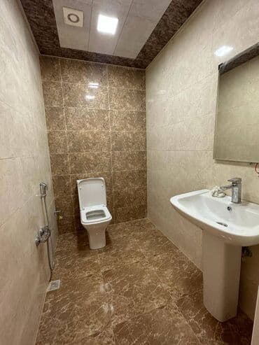 ilkin ödənişi 10000 olan evlər: 3 otaqlı, Yeni tikili, 134 kv. m — 11