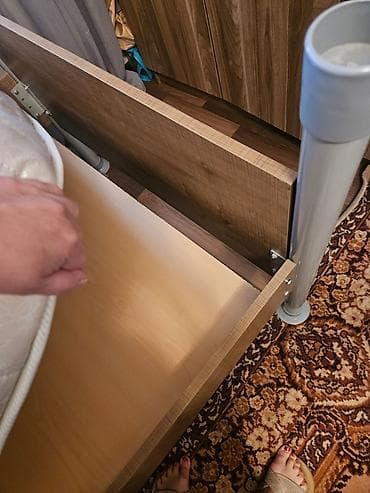 Təknəfərlik çarpayı, Bazalı, Matras ilə, Siyirməsiz