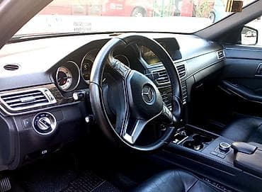 ravon avto salon: Mercedes-Benz E-Class sedan - Korpus: Qara rəng, aerodinamik kuzov — 8