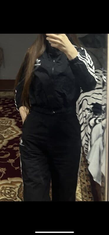 женские спортивные костюмы на синтепоне: Qadın üçün idman dəsti – 2 hissəli - Rəng: qara - Üst geyim — 1