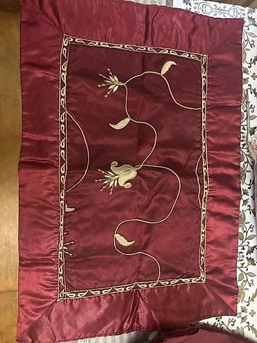 Bordo rəngli dekorativ yastıq üzlükləri dəsti - Material: parlaq