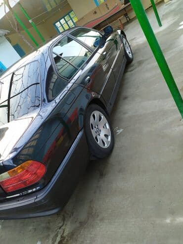 yan güzgülər s: BMW 728: 2.8 л | 1995 г. Седан — 3