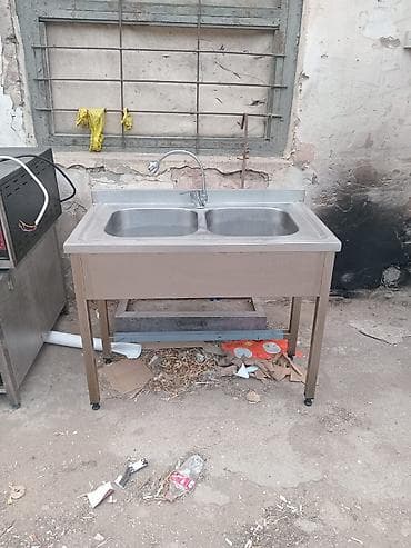 Restoran, kafe avadanlığı: *SEVA XİRDALAN* Restoran üçün moyka satilir. Olçü 120sm. Qiymət — 1