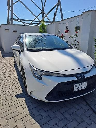 şüşə satışı: Toyota Corolla Touring Sports Hybrid – universal kuzovlu, ağ rəng — 8