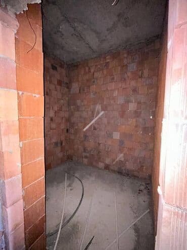 nerimanovda obyekt satilir: 4 otaqlı, Yeni tikili, 220 kv. m — 8