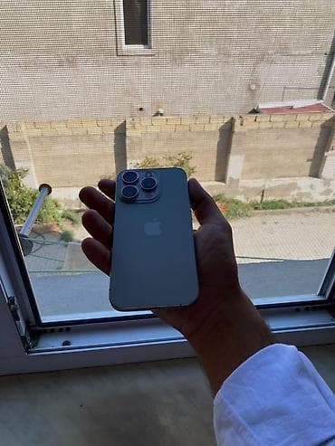 iphon 16 pro: IPhone 15 Pro, 128 GB, Natural Titanium, Face ID — 8