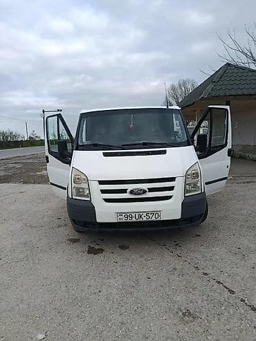 3 23 most: Ford Transit yük mikroavtobusu - Korpus: ağ rəngli, qapalı furqon — 3
