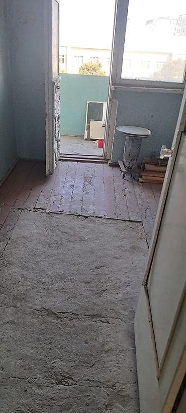 sumqayit 9 mkr evler: Xırdalan, 3 otaqlı, Köhnə tikili, 85 kv. m — 3
