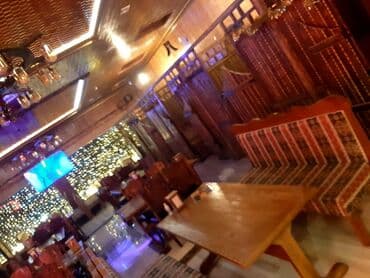 işci elanlari: Ofisiant tələb olunur, Pivə barı, Ayda 2 dəfə ödəniş, 18-29 yaş, 1 ildən az təcrübə — 3