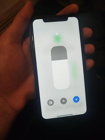 apple.iphone 5: IPhone 11, 64 GB, Qara, Face ID — 3
