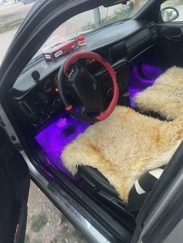 07 diskləri: Opel Astra: 1.6 l | Sedan — 6