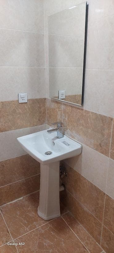 plitələr: Hamam-tualet üçün komplekt: - Künc tipli şüşə duş kabinası: sürüşkən — 3