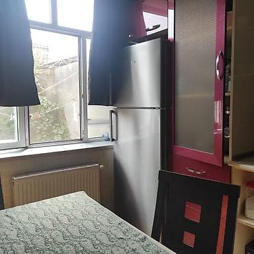 Kirayə evlər: 20 yanvar metrosu ilə tibb texnikumuna yaxın 2 cı Alatavada 2 — 7