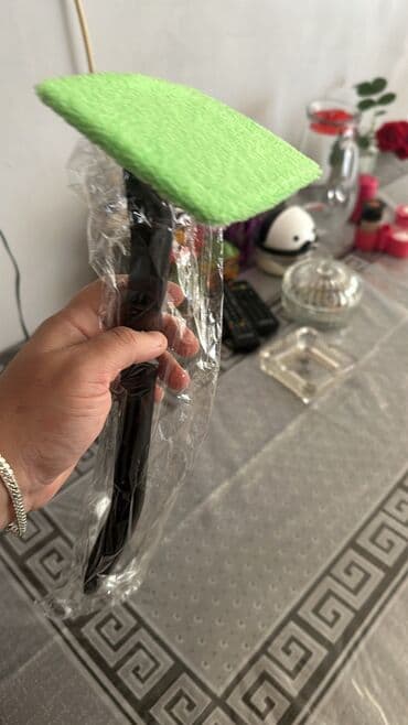 oyun qonsolu: 50m yenidi kartda var icinde — 3