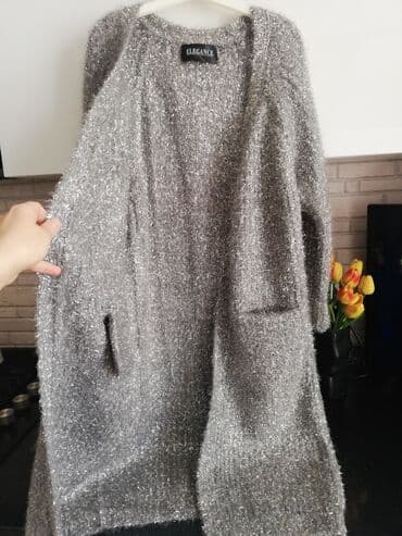 jaketlər instagram: Dizdən aşağı jaket. Boz zərli. S, M, l razmerlərə gedir. Cəmi 2dəfə — 5