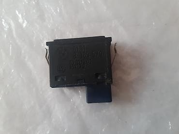 cayenne krilo 2013: BVE avtomobilinin salonunan baqagının acma düyməsidir — 4