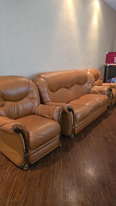 dəri stul: Klassik divan, Divan — 1