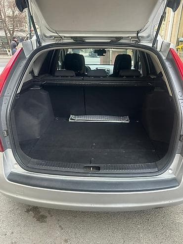mersedes ateko 817: Kia cee’d SW (universal) – gümüşü rəng - Kuzov: 5 qapılı universal — 8