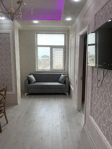 baki bina evi: Ev xırdalanın ən rahat yerlərindən birində yerləşir.Market,məktəb düz — 2
