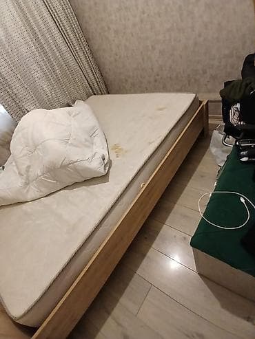 tek matraslar: İşlənmiş, İkinəfərlik çarpayı, Matras ilə — 4
