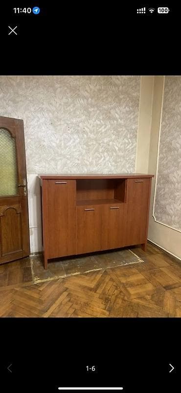 deri kreslo: Ofis kabinet mebel dəsti Tərkibi: - İş masası: geniş üst səth, taxta — 2