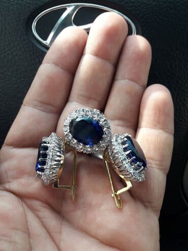 Dəstə daxildir: Üzük, Sırğa, Gümüş, 925 Əyar