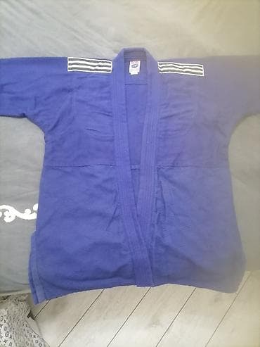 Верхняя одежда: Məhsul: Judo/Gi üst geyimi - Brend: B&J Sports (etiketdə — 1