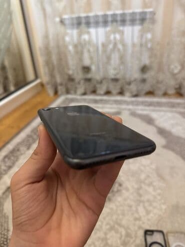 Фото и видеокамеры: IPhone 8, 64 ГБ, Черный, Отпечаток пальца, Беспроводная зарядка — 2