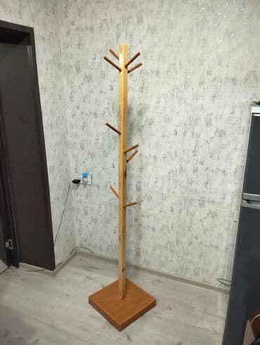 Paltar Asilqani - Material: tam ağac lakla qorunmuş səth - Asqılar