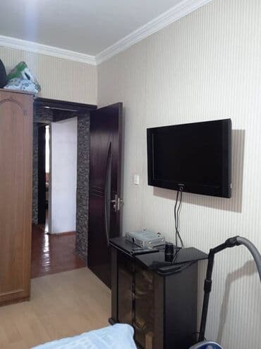 at yalında evlər: Bakı, 3 otaqlı, Köhnə tikili, 70 kv. m — 3