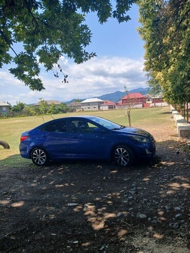 c klass mersedes: Hyundai Accent: 1.6 l | 2014 il Sedan — 18