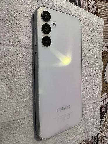 Samsung Galaxy A15, rəng - Ağ — 1